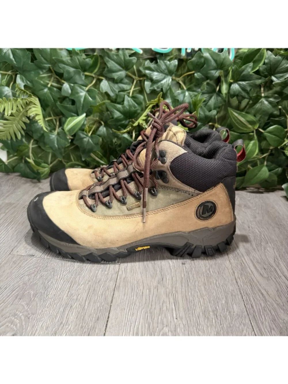 Merrell Phaser Peak Waterproof Men 10.5 Brown Hiking Boots Vibram Leather J53683